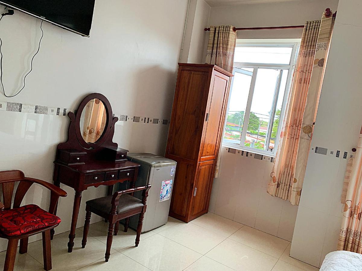 Ngoc May Guesthouse Chau Doc Exterior photo