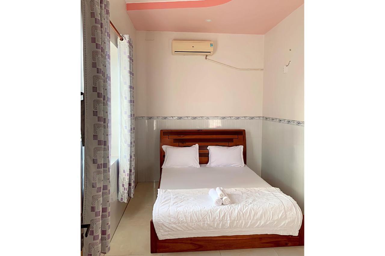 Ngoc May Guesthouse Chau Doc Exterior photo