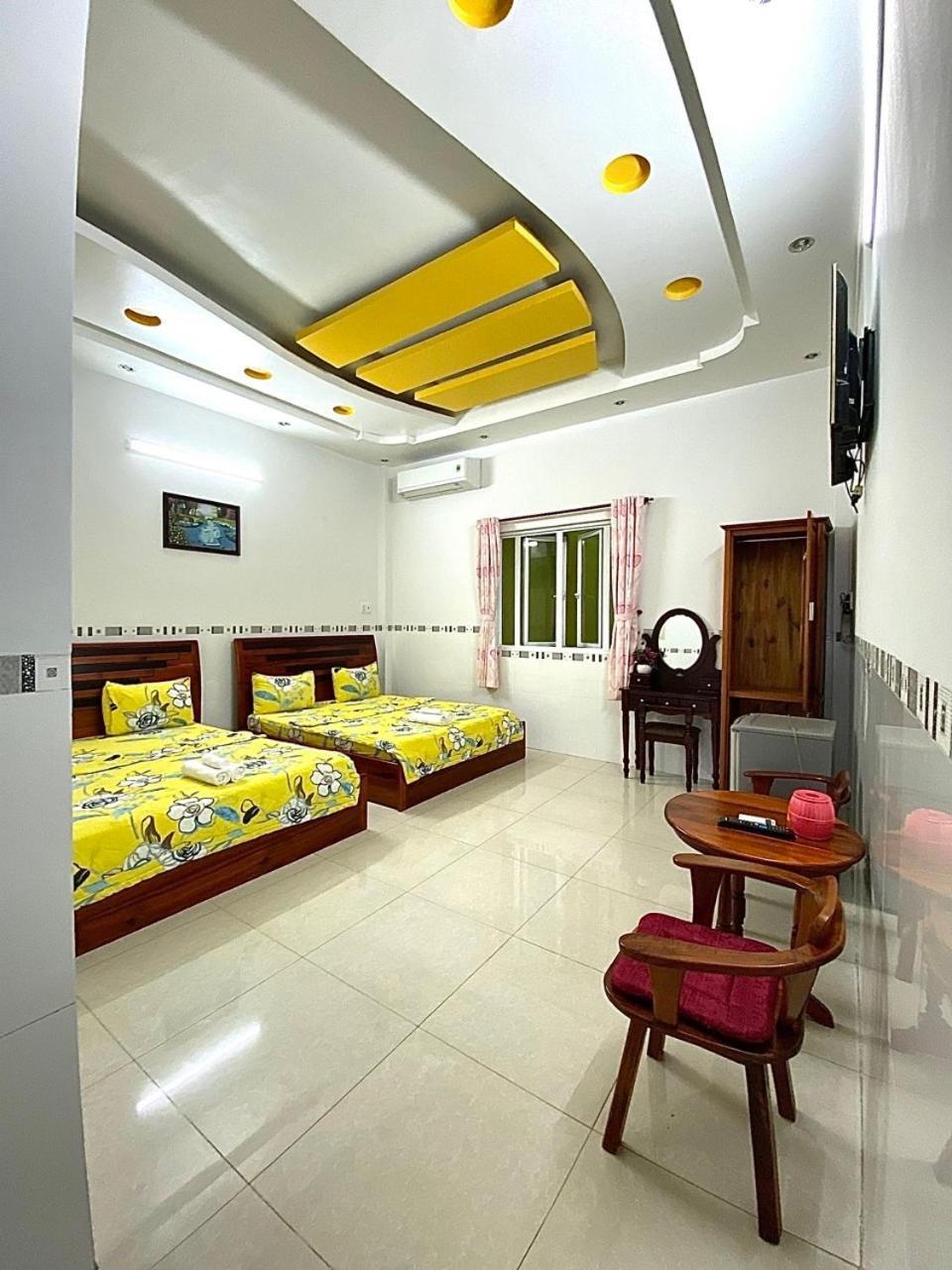 Ngoc May Guesthouse Chau Doc Exterior photo