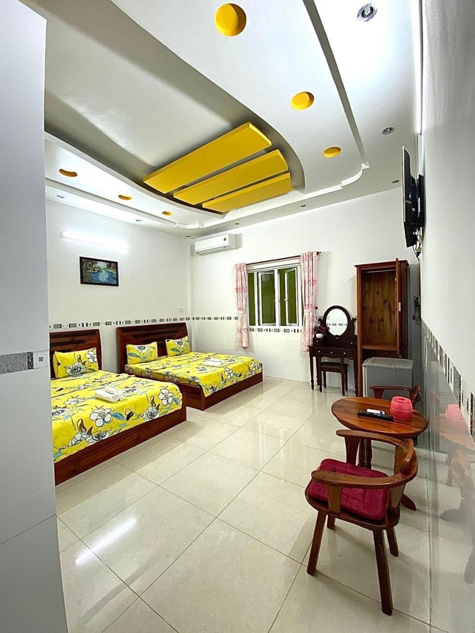 Ngoc May Guesthouse Chau Doc Exterior photo